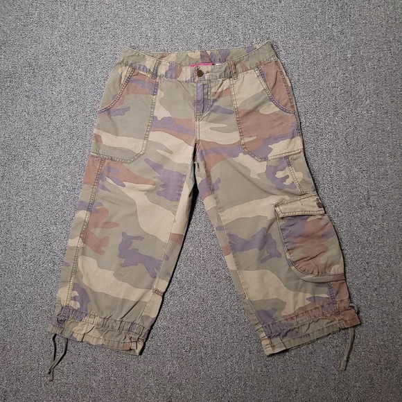 London Jean Camo Cargo Pants Women's Size 8 Crop Straight Outdoor Hiking Capris - Picture 5 of 15
